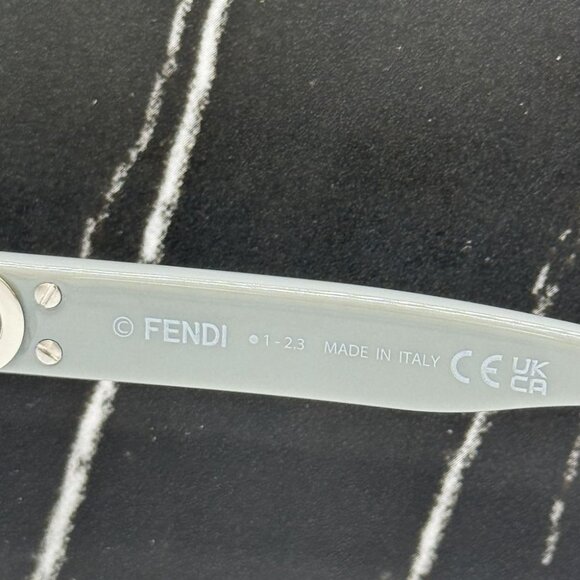NEW FE50025I 020 FENDI EYEGLASSES SHINY GREY UNISEX EYEWEAR FENDI - Picture 9 of 10